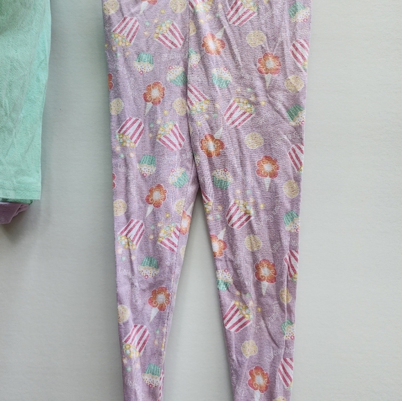 Girls Pajama set - Picture 3 of 4
